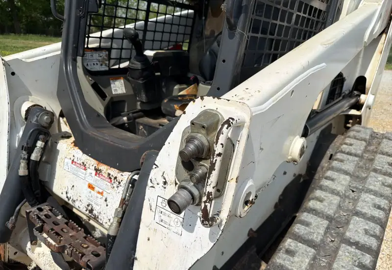 2019 Bobcat T630 photo 16