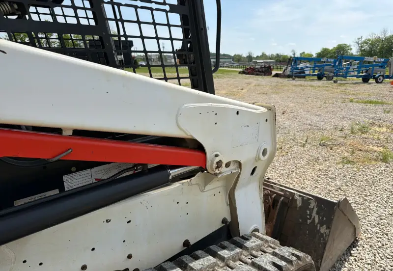 2019 Bobcat T630 photo 36
