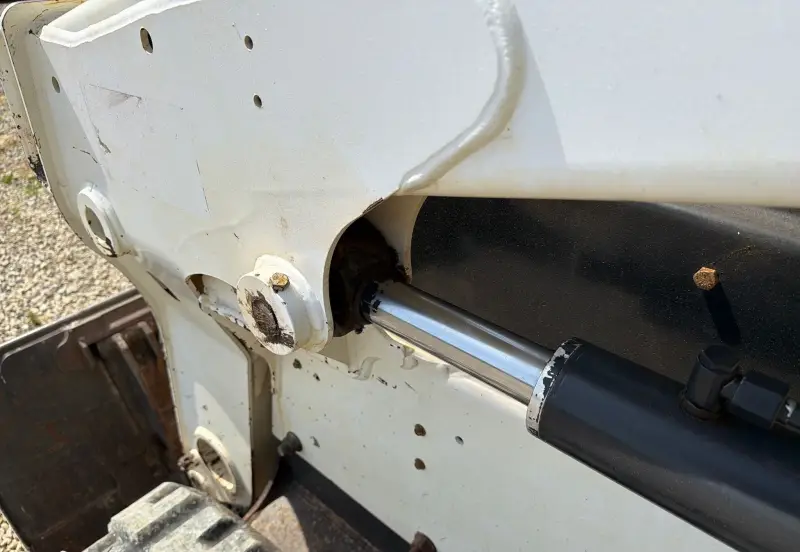 2019 Bobcat T630 photo 12