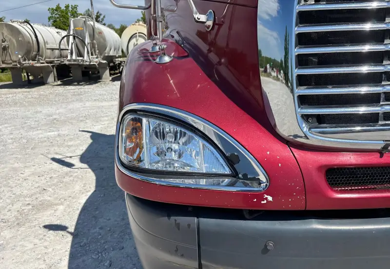 2017 Freightliner Columbia photo 13