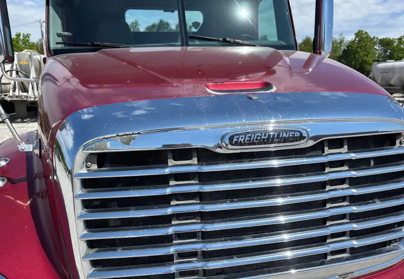 2017 Freightliner Columbia photo 12