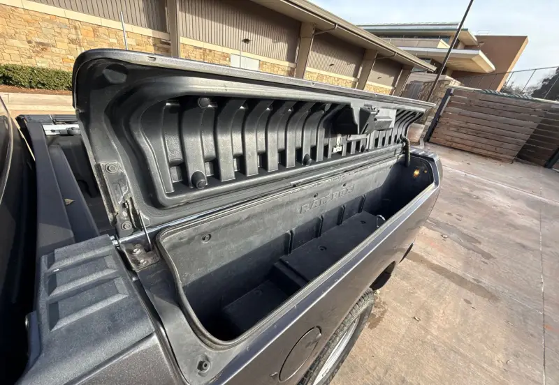 2019 RAM 1500 Classic photo 13
