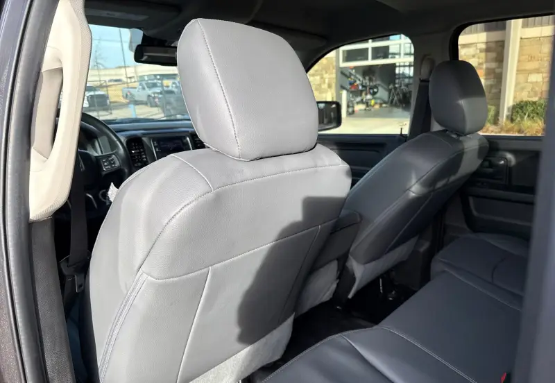 2019 RAM 1500 Classic photo 34