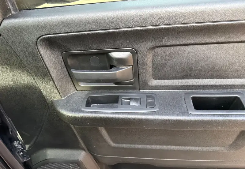 2019 RAM 1500 Classic photo 42