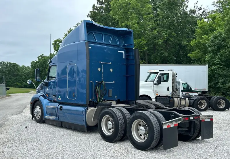 2018 Peterbilt 579 photo 7