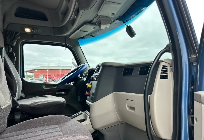 2018 Peterbilt 579 photo 42