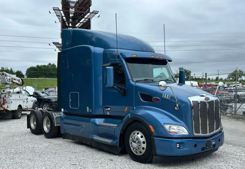 2018 Peterbilt 579 photo 3