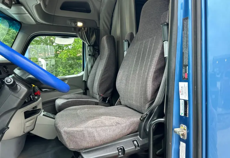 2018 Peterbilt 579 photo 23