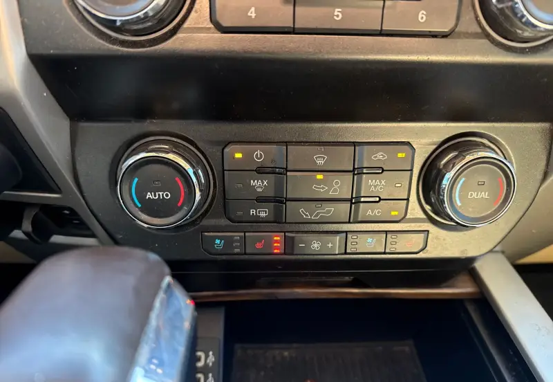 2020 Ford F150 photo 33