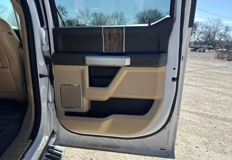 2020 Ford F150 photo 43