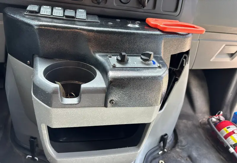 2014 Ford E450 photo 37