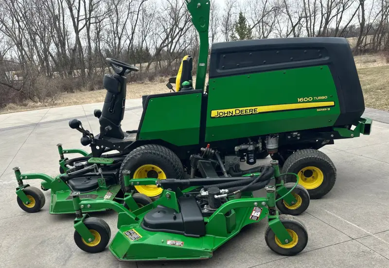 2019 John Deere 1600 Turbo Series III photo 9