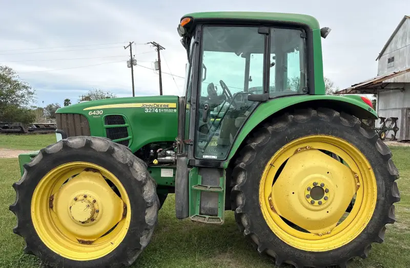 2008 John Deere 6430 photo 8