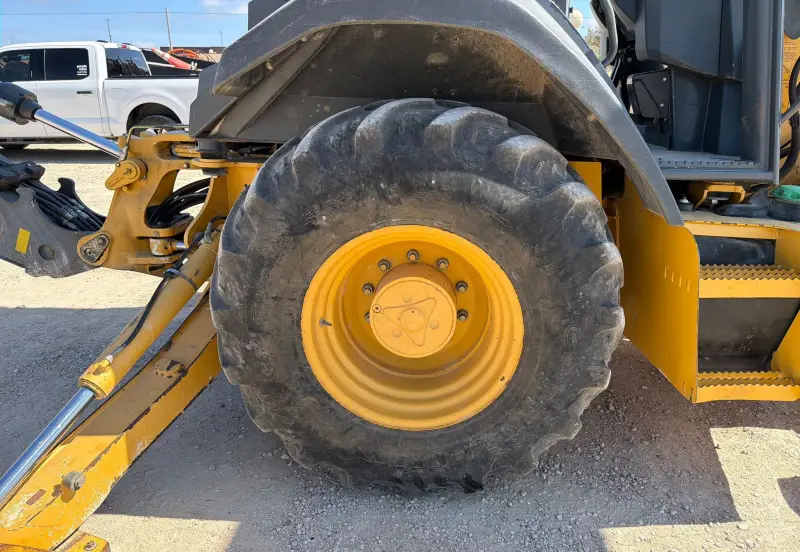 2013 John Deere 310K photo 75