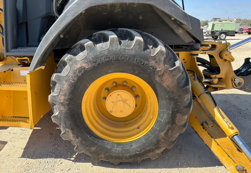 2013 John Deere 310K photo 77