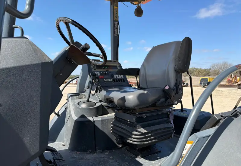2013 John Deere 310K photo 47