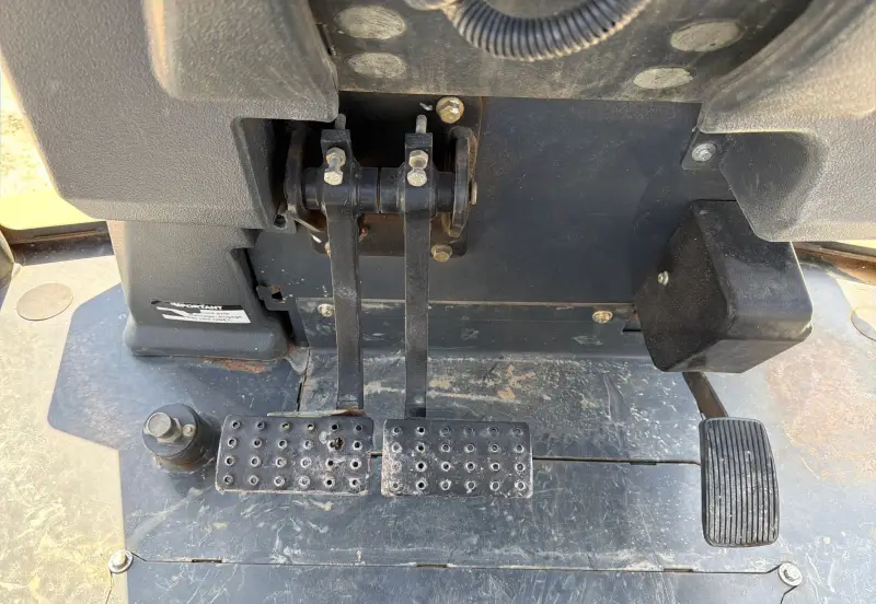 2013 John Deere 310K photo 49