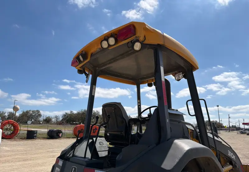 2013 John Deere 310K photo 29
