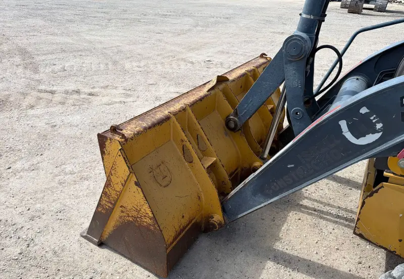 2013 John Deere 310K photo 16