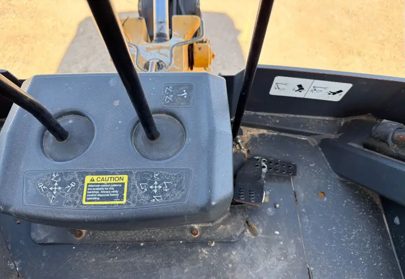 2013 John Deere 310K photo 59