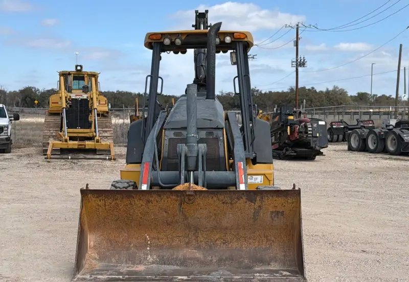 2013 John Deere 310K photo 2