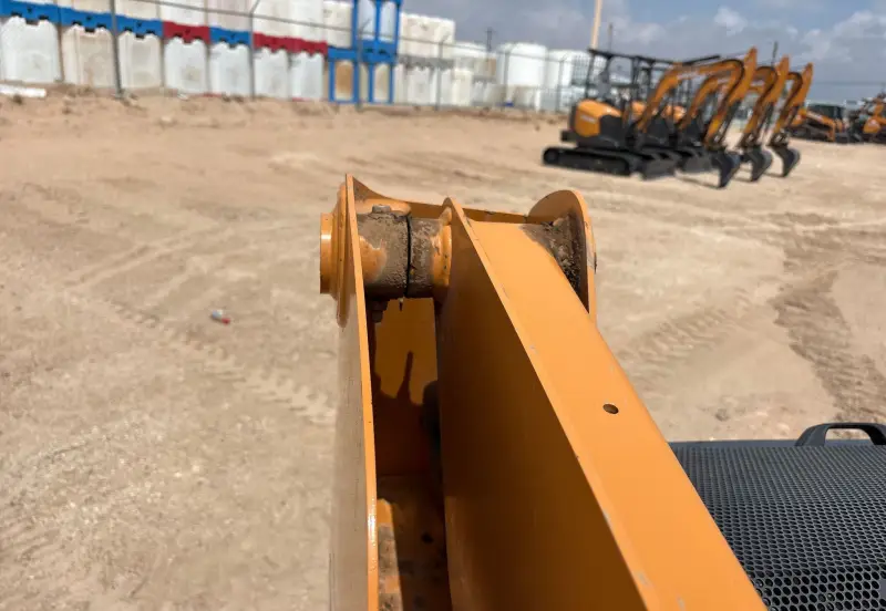 2023 Case SR210B photo 21