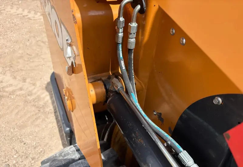 2023 Case SR210B photo 20