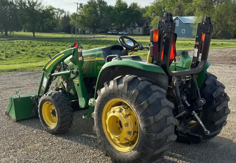 2007 John Deere 4520 photo 7