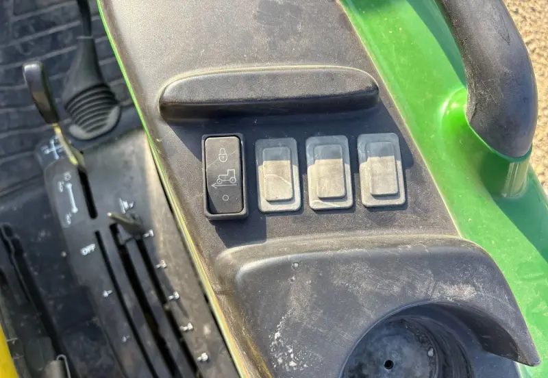 2007 John Deere 4520 photo 33