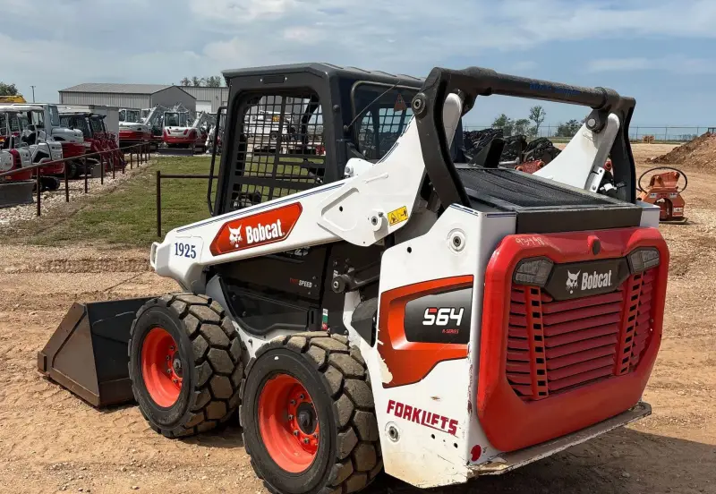 2023 Bobcat S64 photo 7