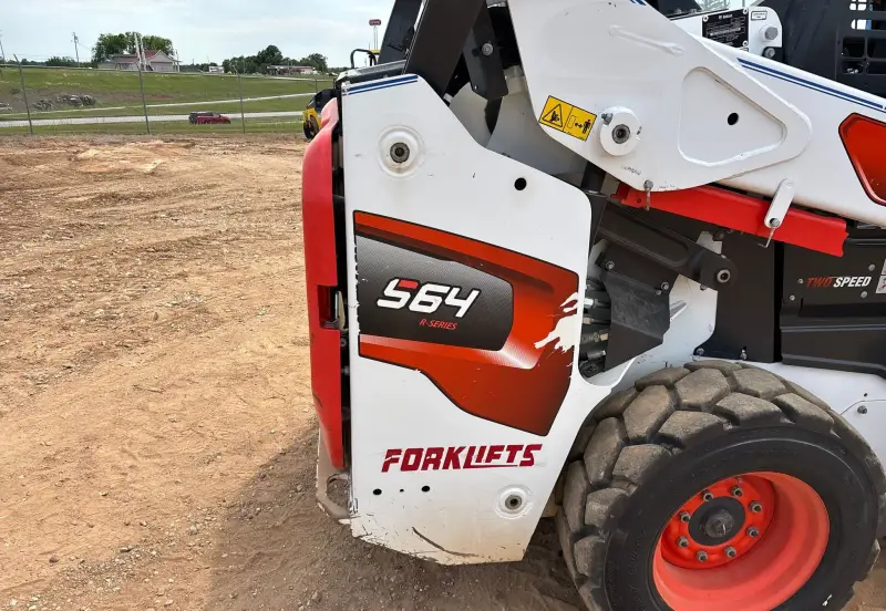 2023 Bobcat S64 photo 32