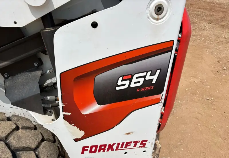 2023 Bobcat S64 photo 10