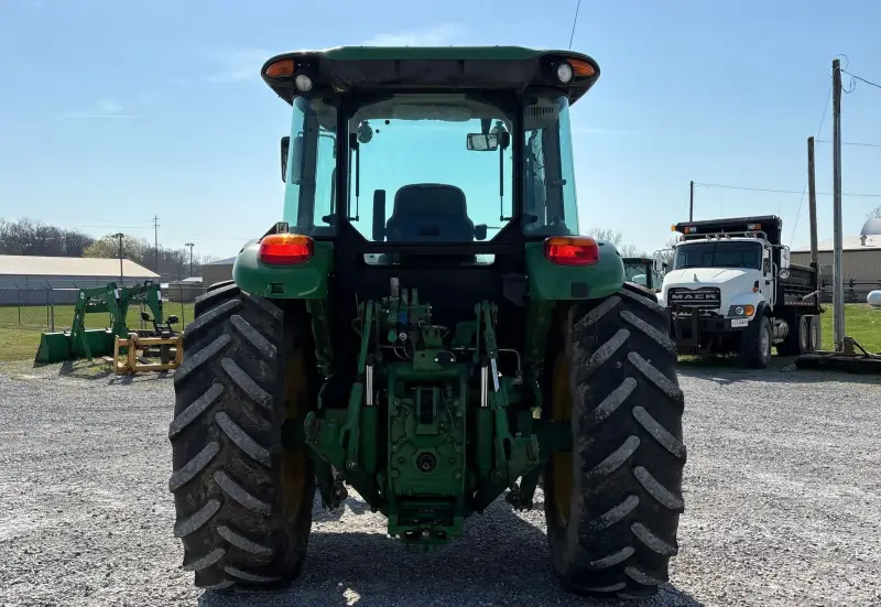 2014 John Deere 6105E photo 6