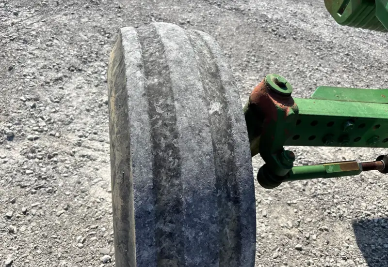 2014 John Deere 6105E photo 49