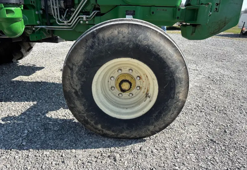 2014 John Deere 6105E photo 50