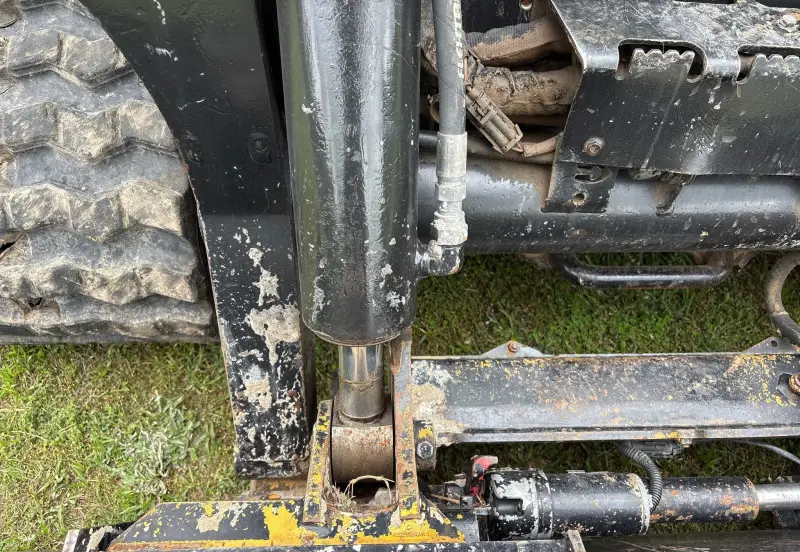 2019 John Deere 333G photo 33