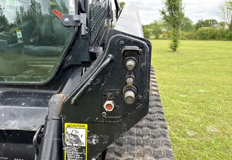 2019 John Deere 333G photo 21