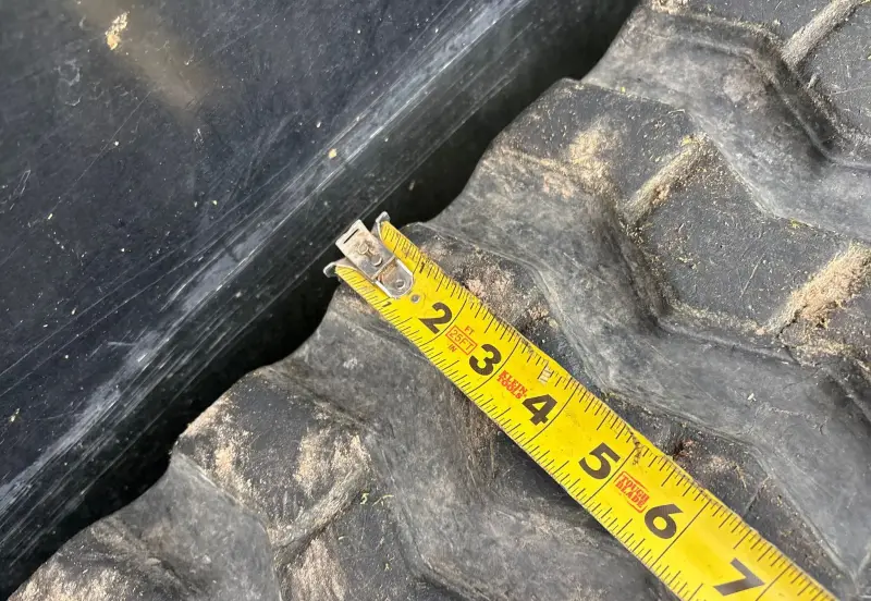 2019 John Deere 333G photo 81