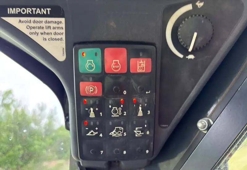 2019 John Deere 333G photo 64