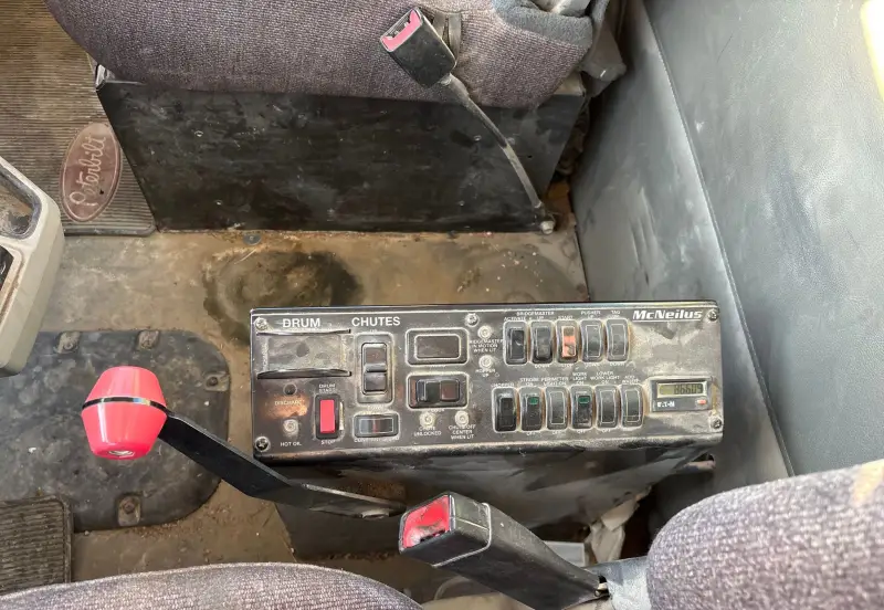 2018 Peterbilt 567 photo 139