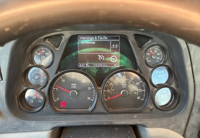 2018 Peterbilt 567 photo 127