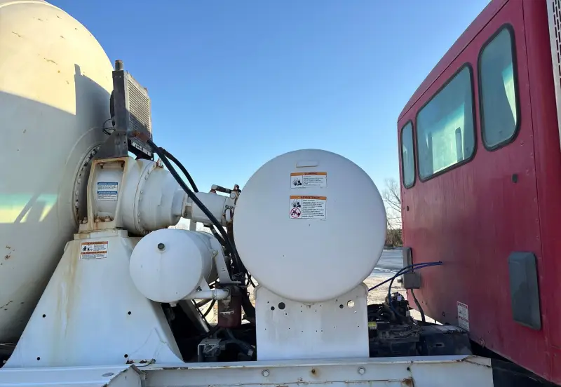 2018 Peterbilt 567 photo 24