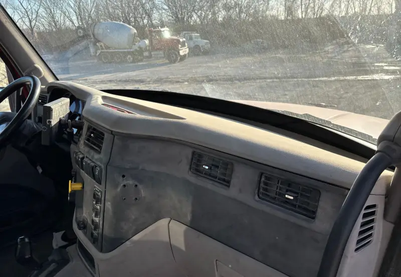 2018 Peterbilt 567 photo 151