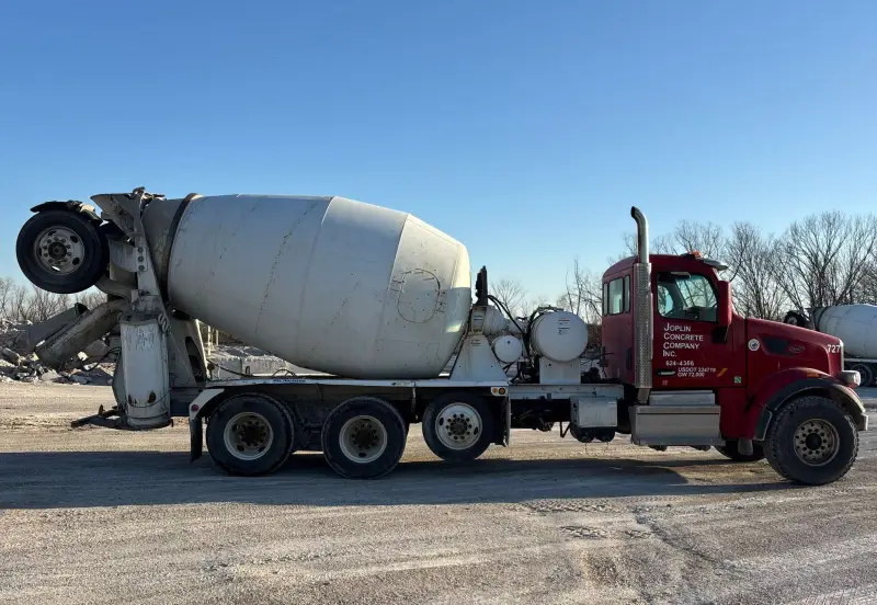 2018 Peterbilt 567 photo 4