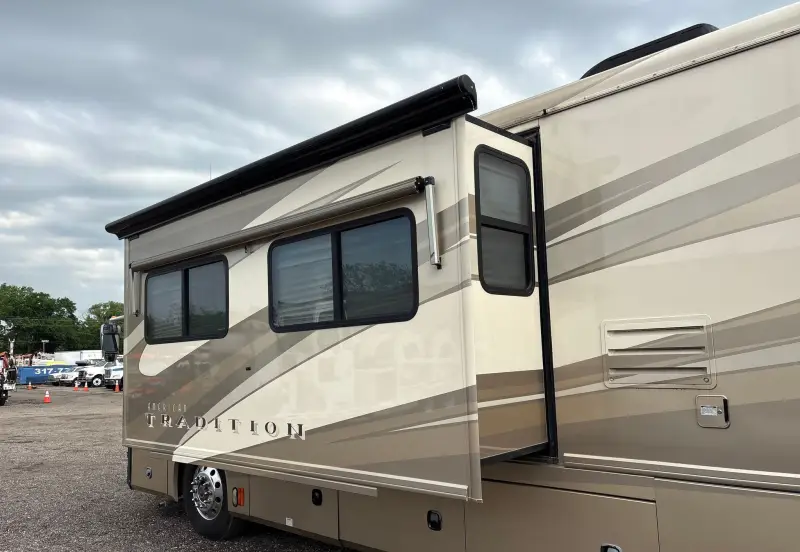 2006 Fleetwood American Tradition photo 27