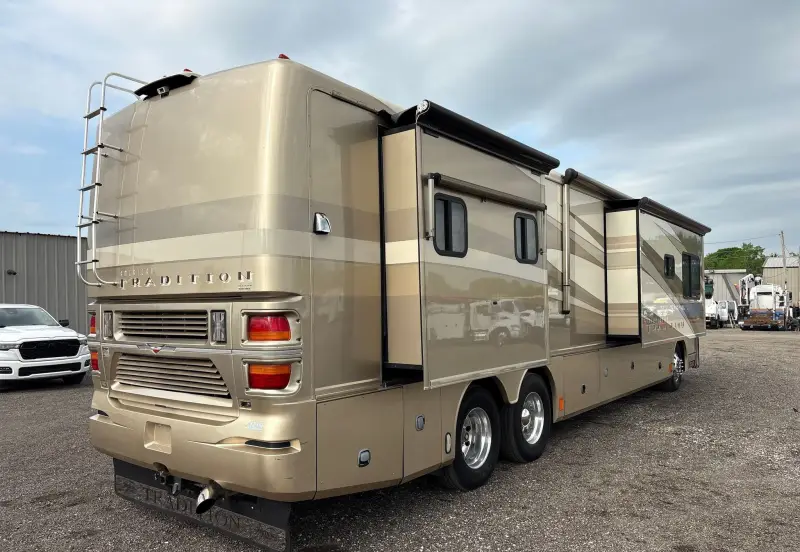 2006 Fleetwood American Tradition photo 5