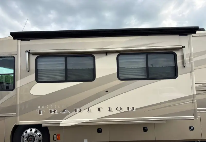 2006 Fleetwood American Tradition photo 26
