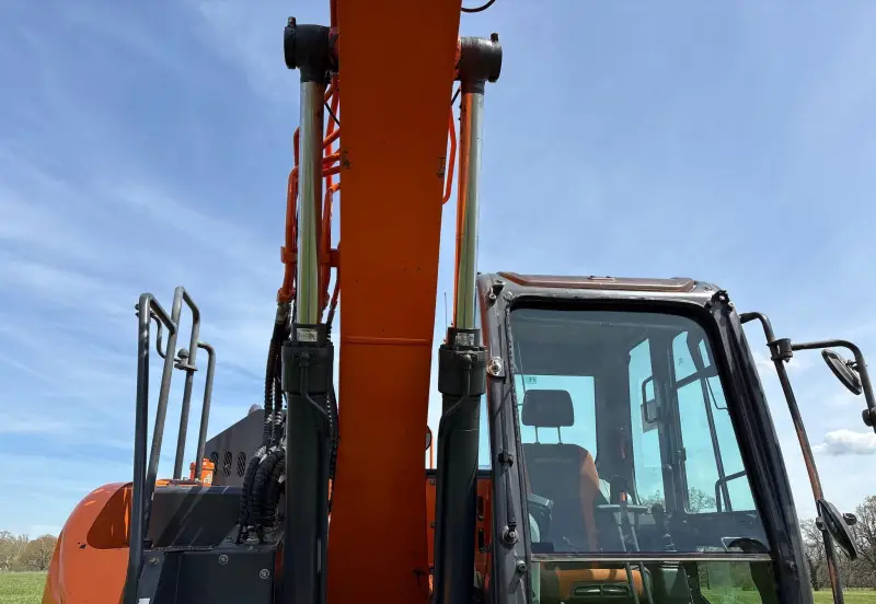 2018 Doosan DX140LCR-5 photo 14