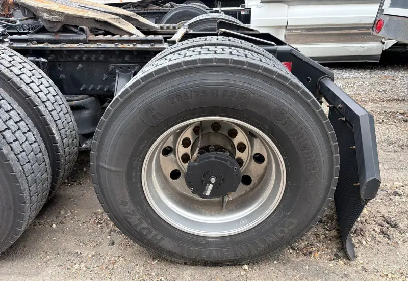 2023 Volvo VNL 860 photo 91