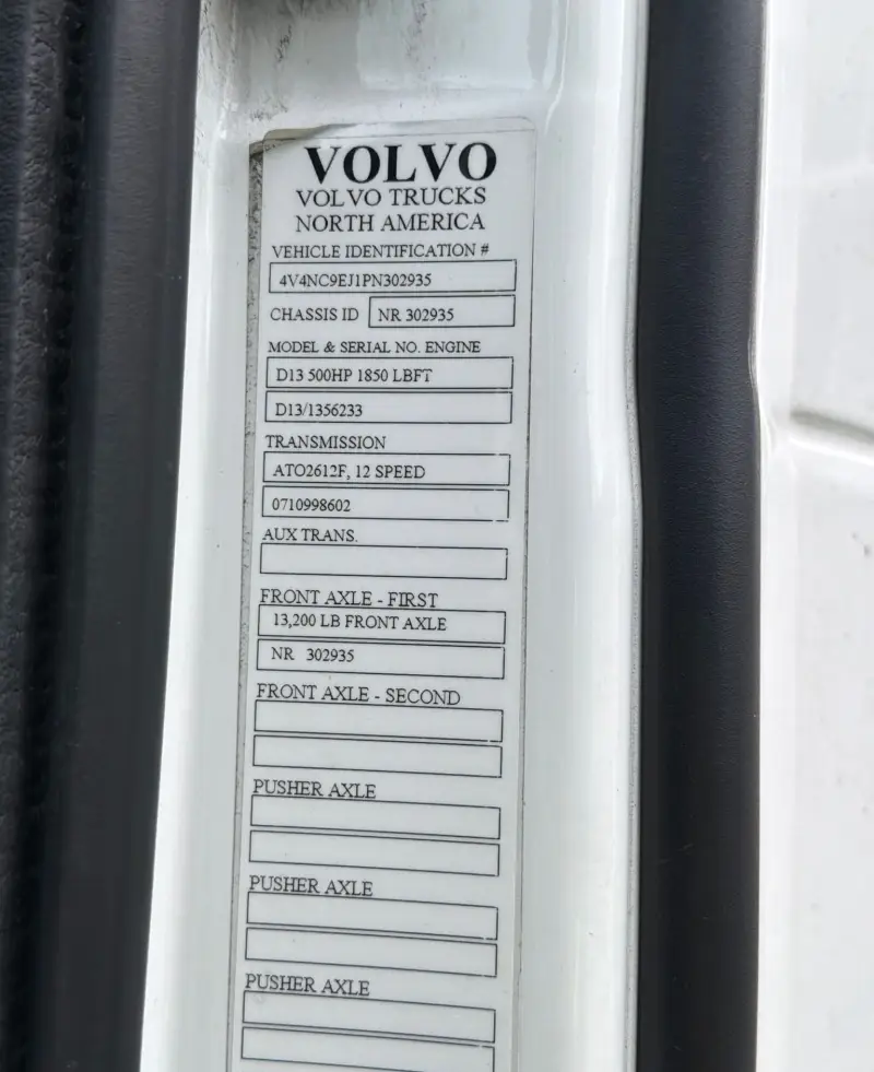 2023 Volvo VNL 860 photo 97
